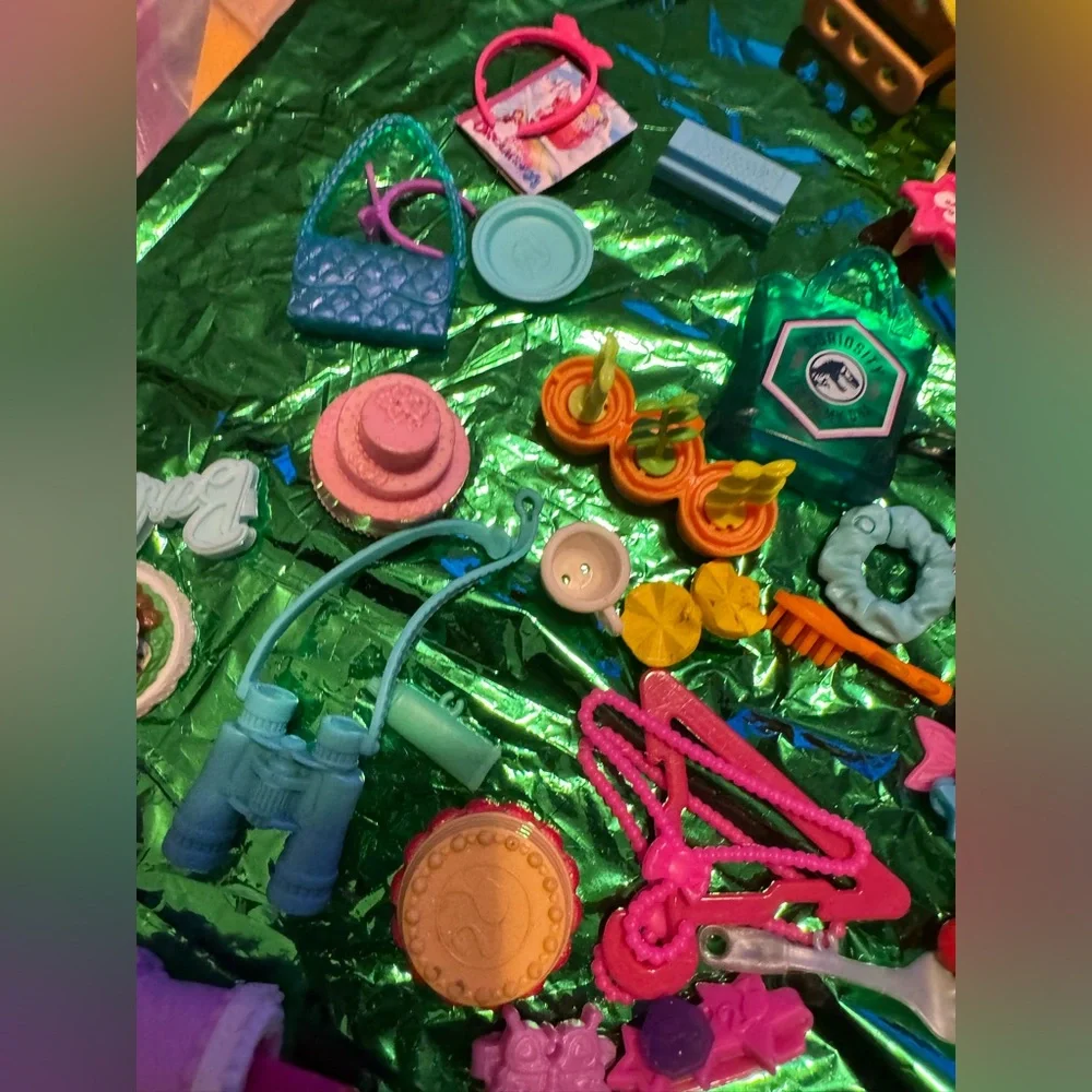 Barbie random accessories